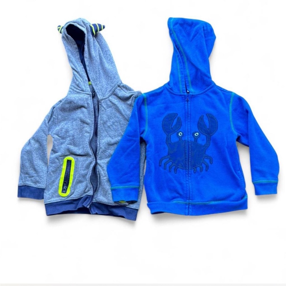 ✨ Gymboree blue &
grey hoodies Size 5 years✨